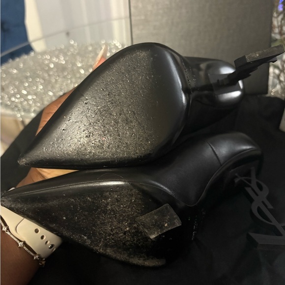 Saint Laurent Black Heels with Iconic Logo - Picture 4 of 10